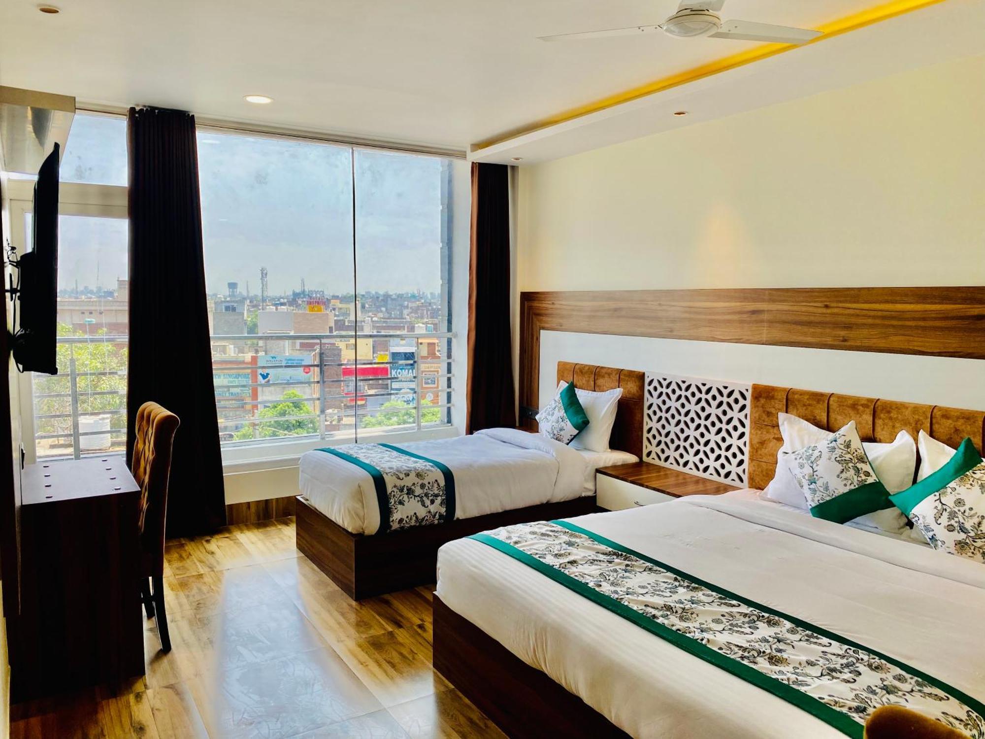 Hotel White House Walking Distance From Golden Temple- With Parking Amritsar Dış mekan fotoğraf