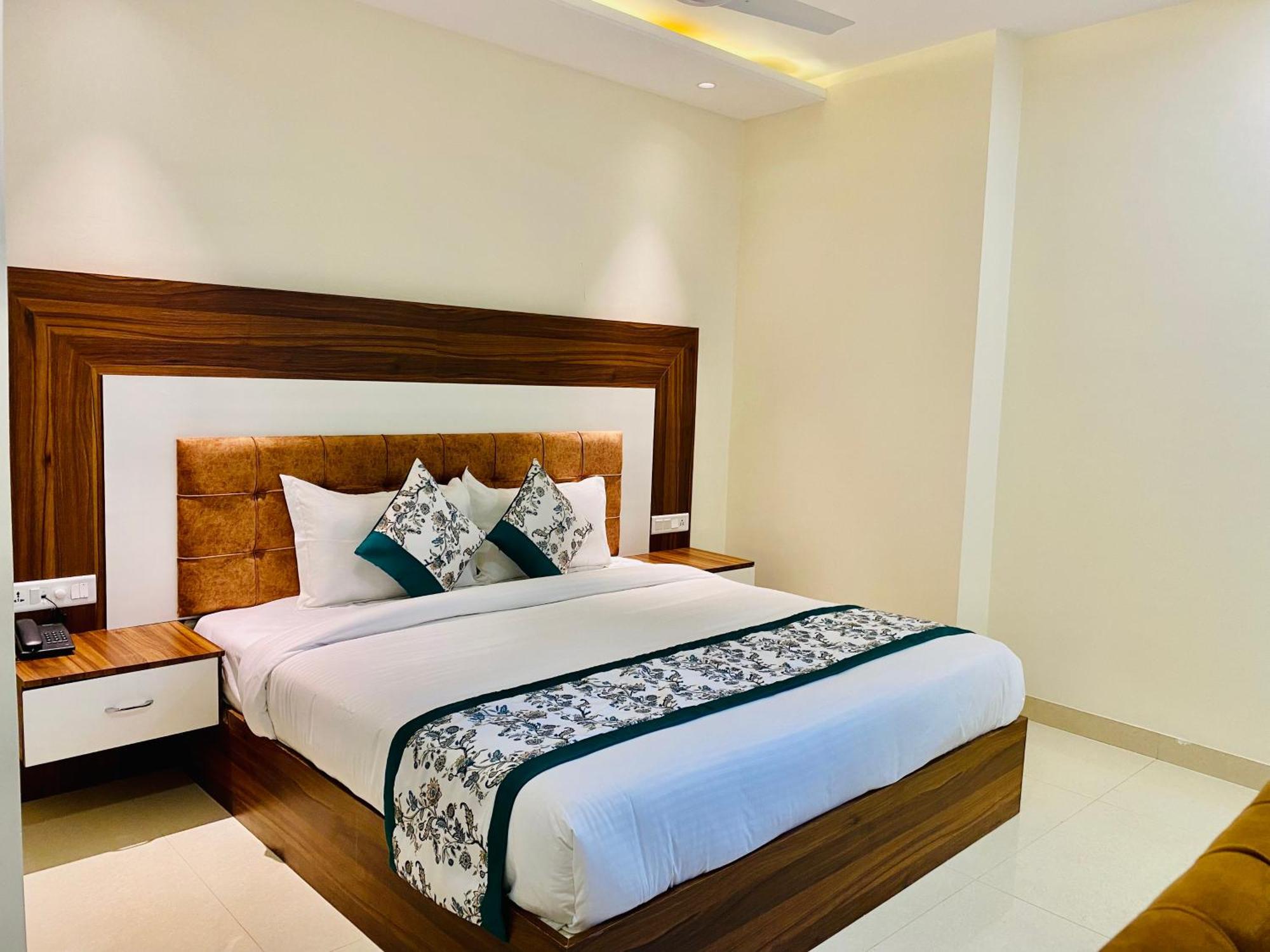 Hotel White House Walking Distance From Golden Temple- With Parking Amritsar Dış mekan fotoğraf
